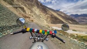 Read more about the article Exploring the Soul of India: Unforgettable Bike Trip Destinations